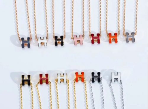 Hermes Pop H dainty Necklace Multicolor