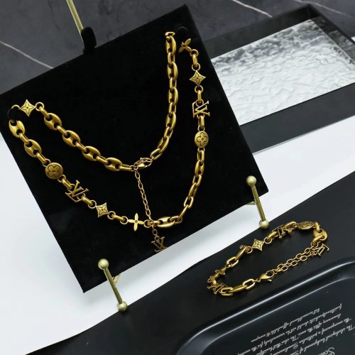 Louis Vuitton LV Monogram Chain Necklace and Bracelet Set Gold