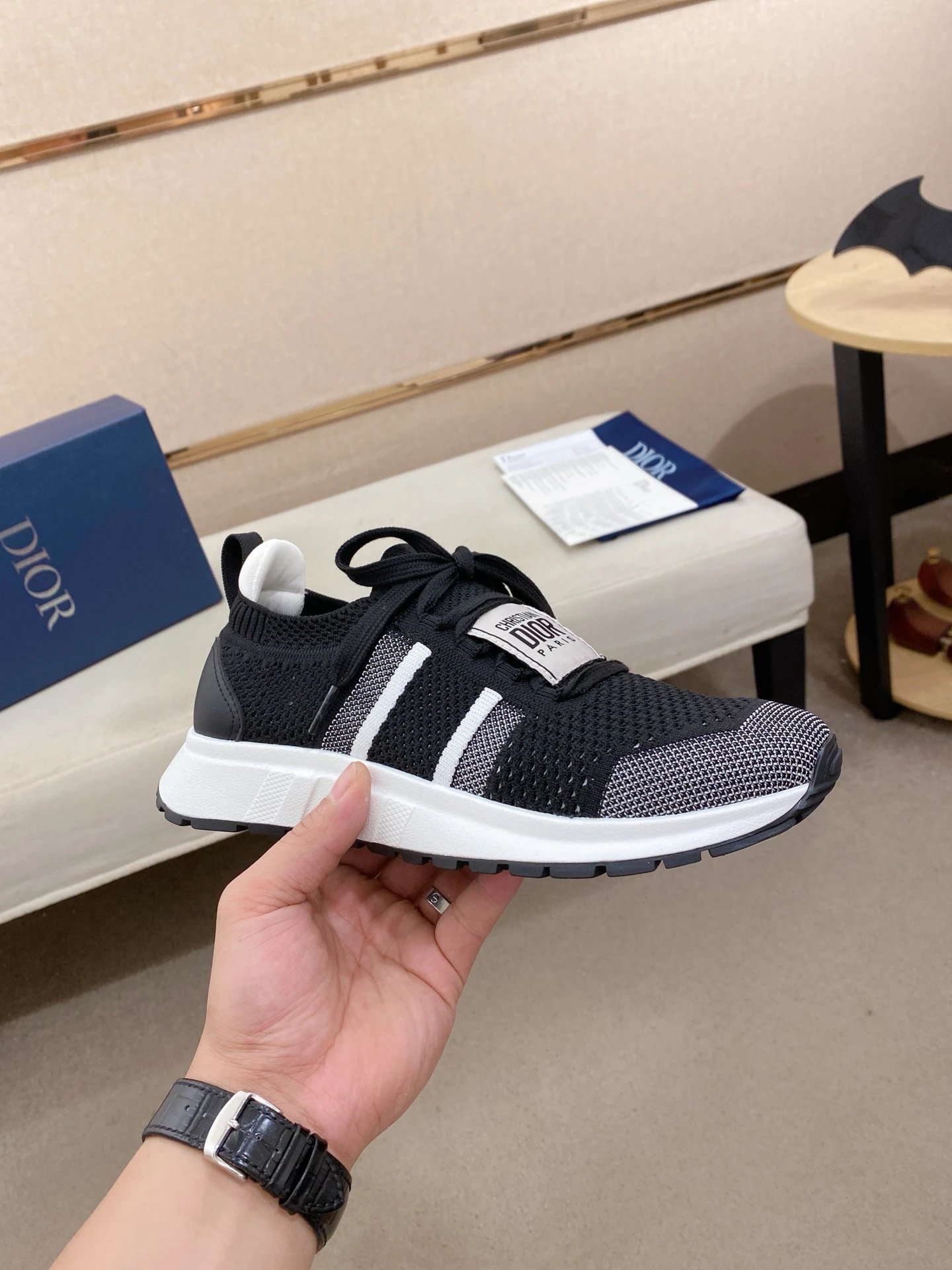 3 3