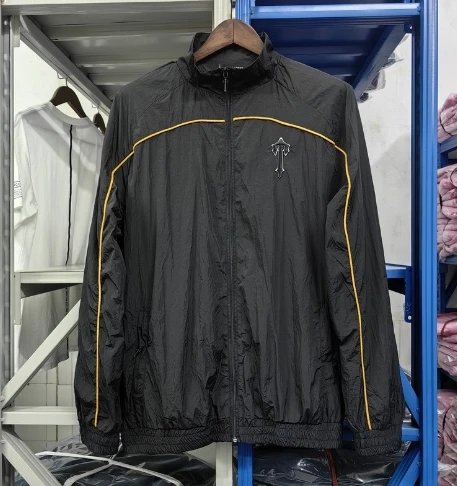 22黑色 22黑色