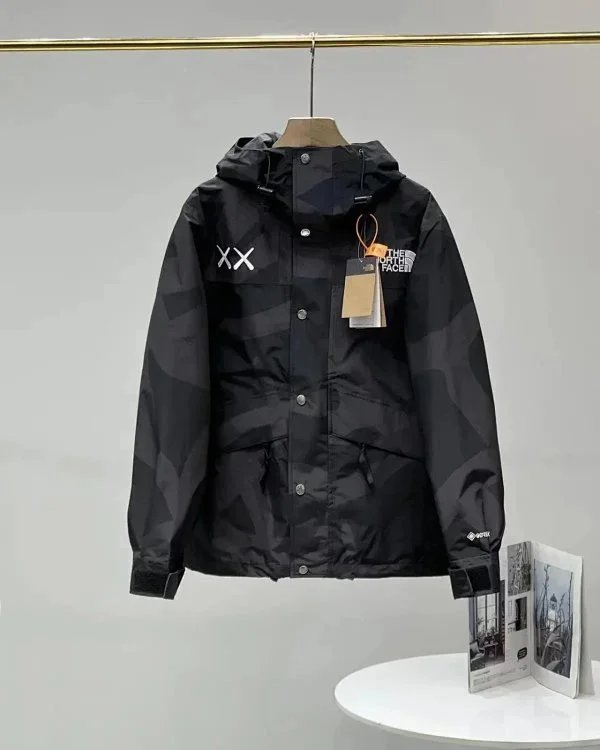 01 01