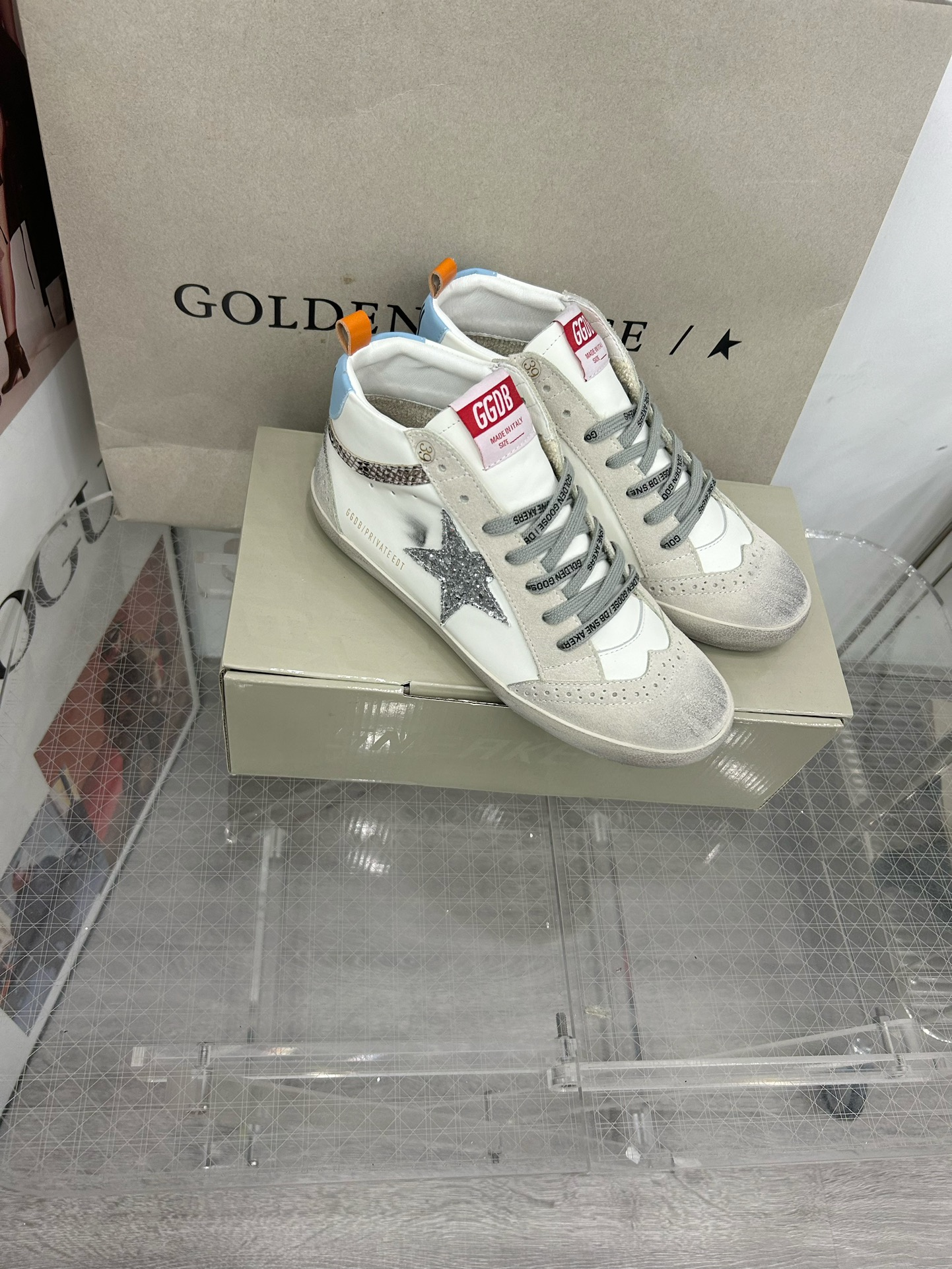 7 7