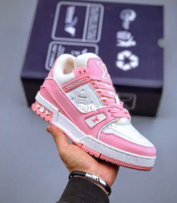 粉色 粉色
