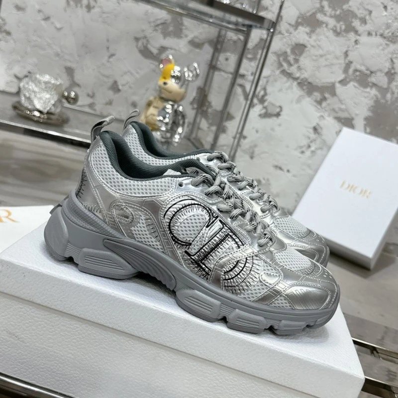 6 6