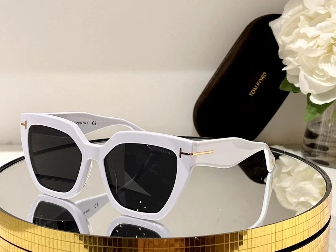 28 28