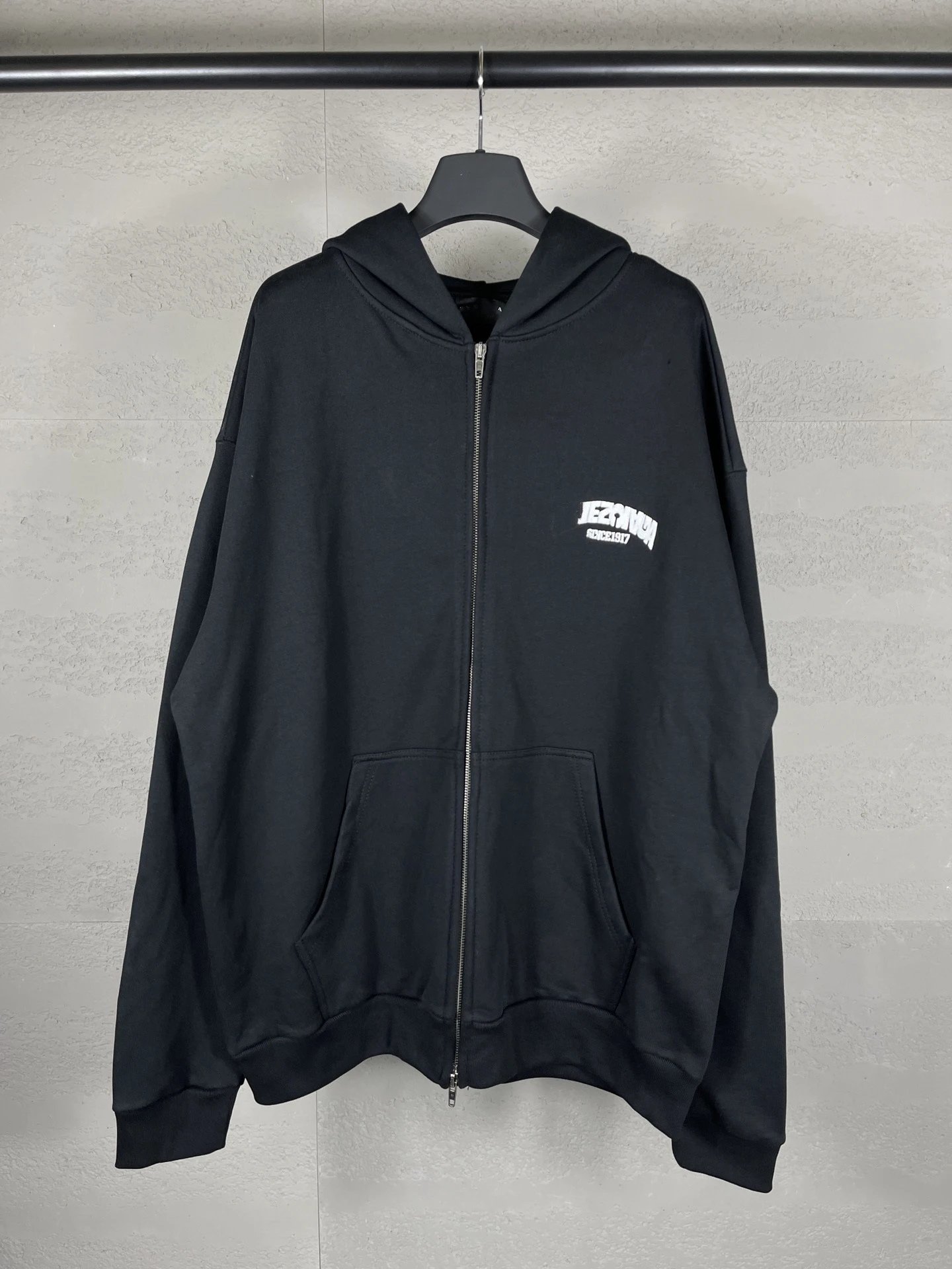 黑色 黑色