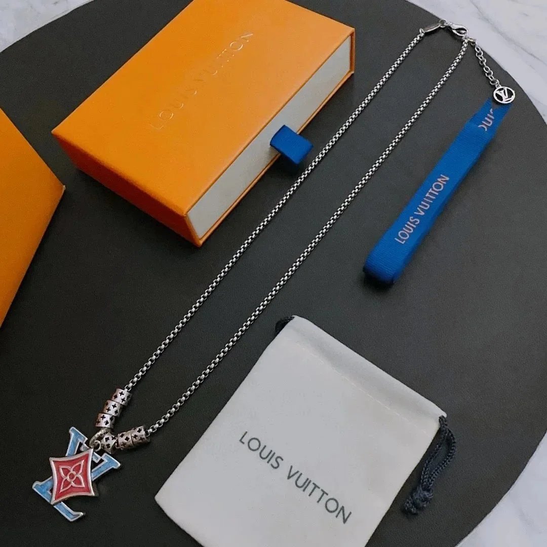 9 9