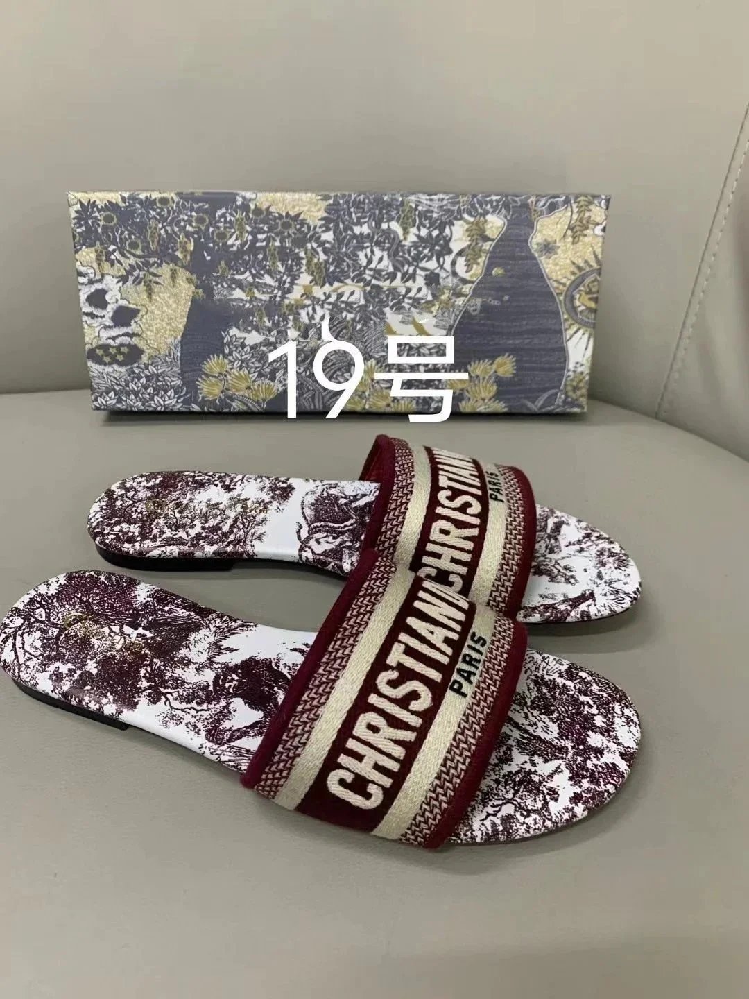 22 22