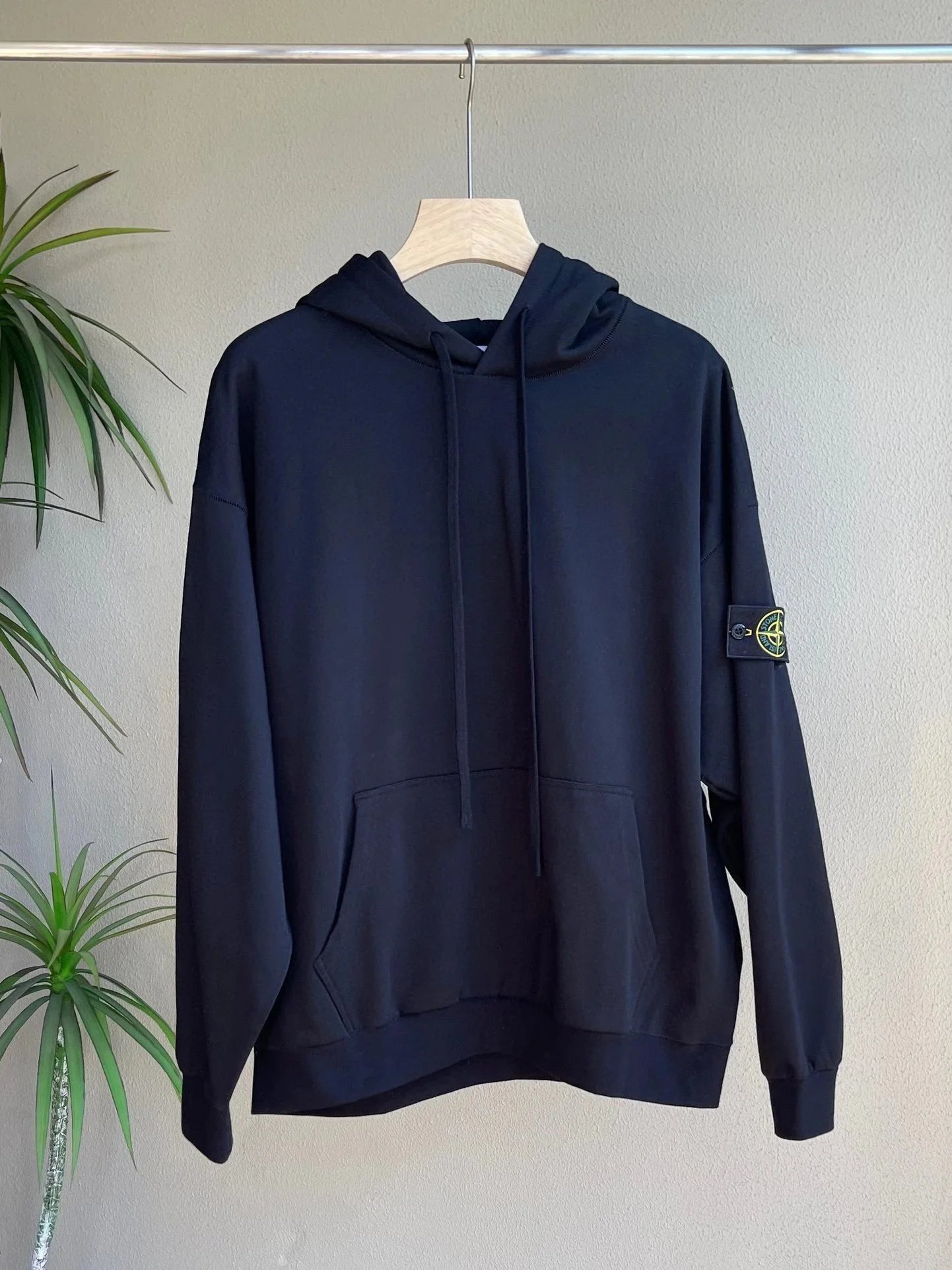 22 22