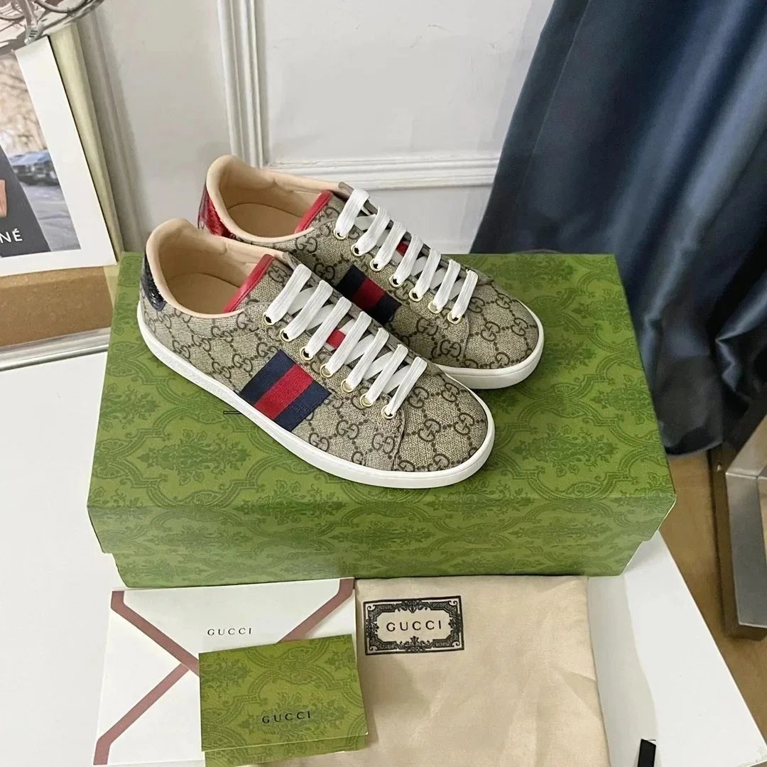 7 7