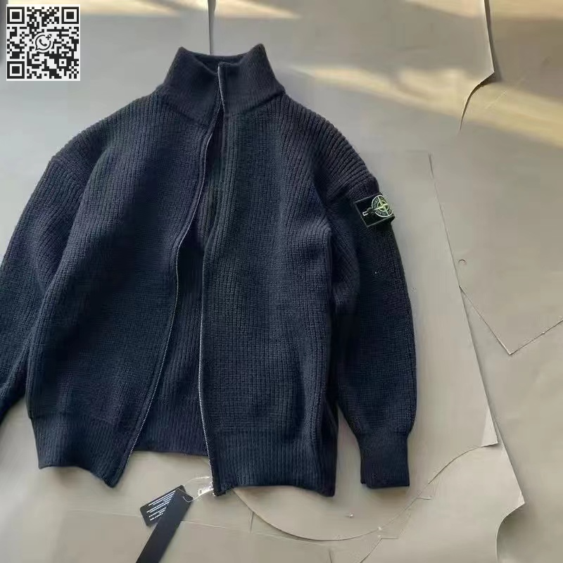 9 9