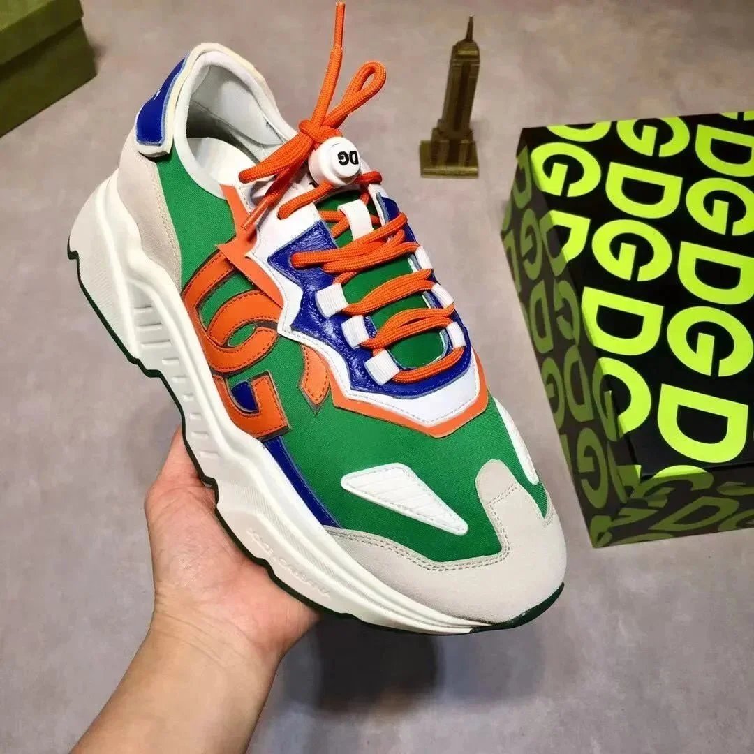 8 8
