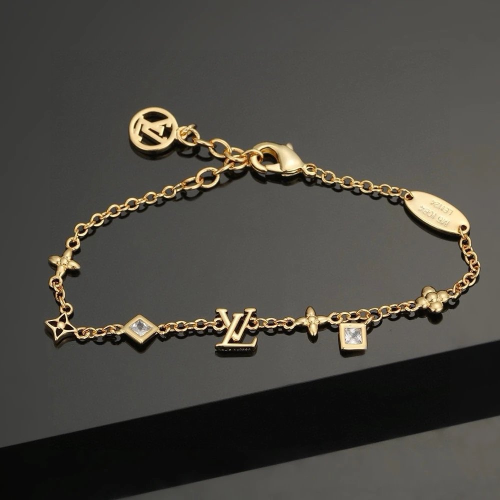 4 4