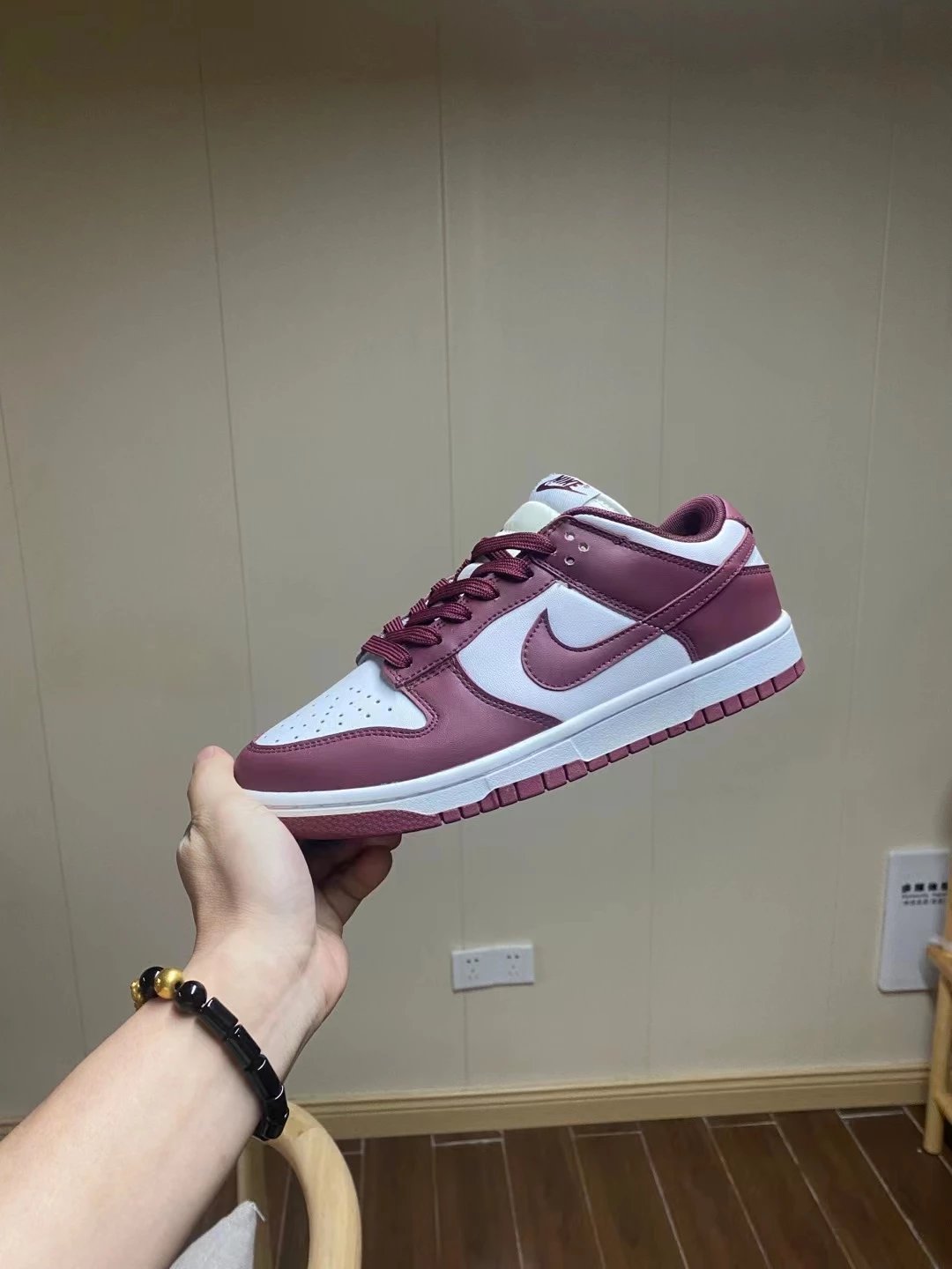 7 7