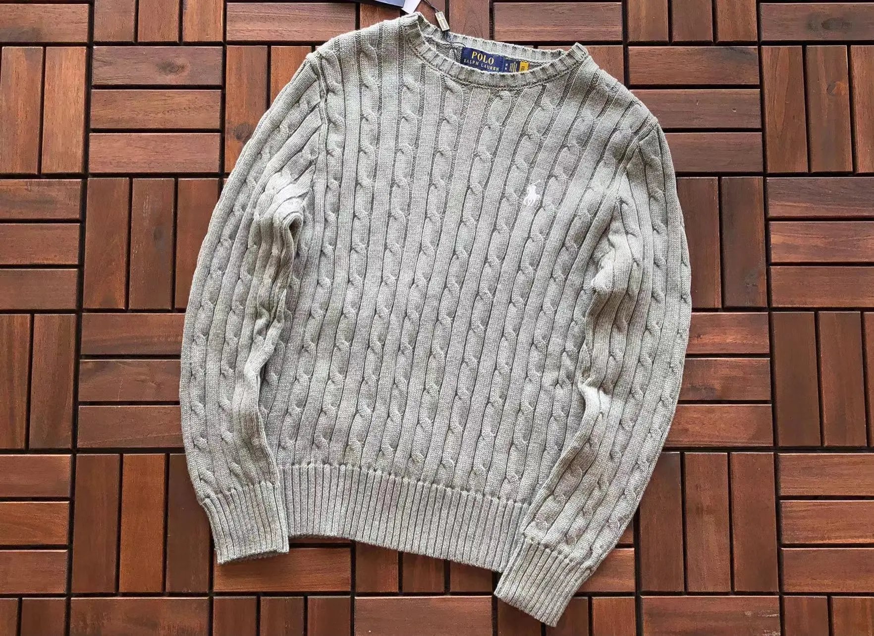 01 01