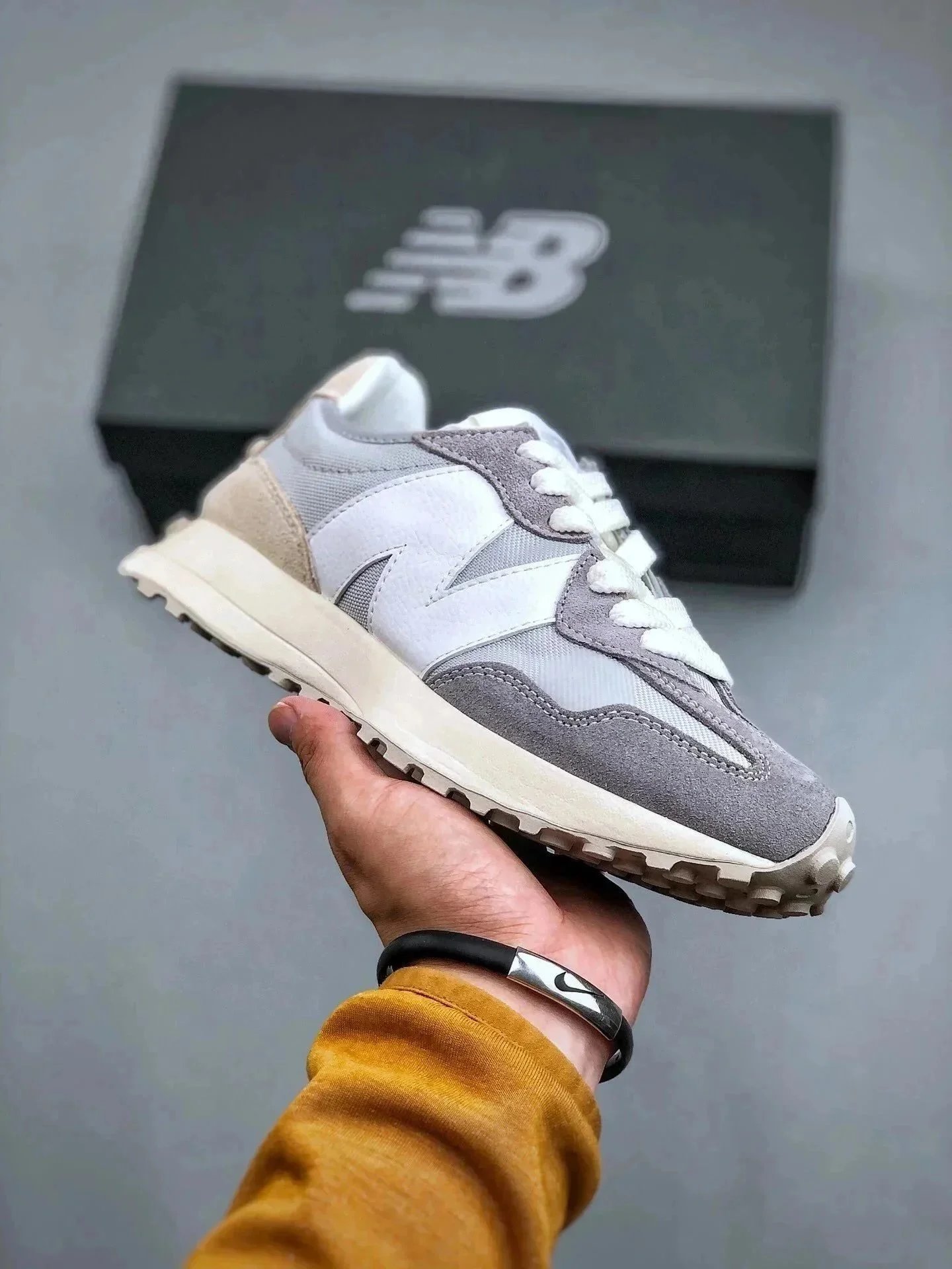30灰色