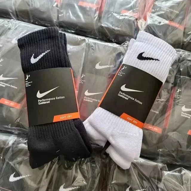 004白色