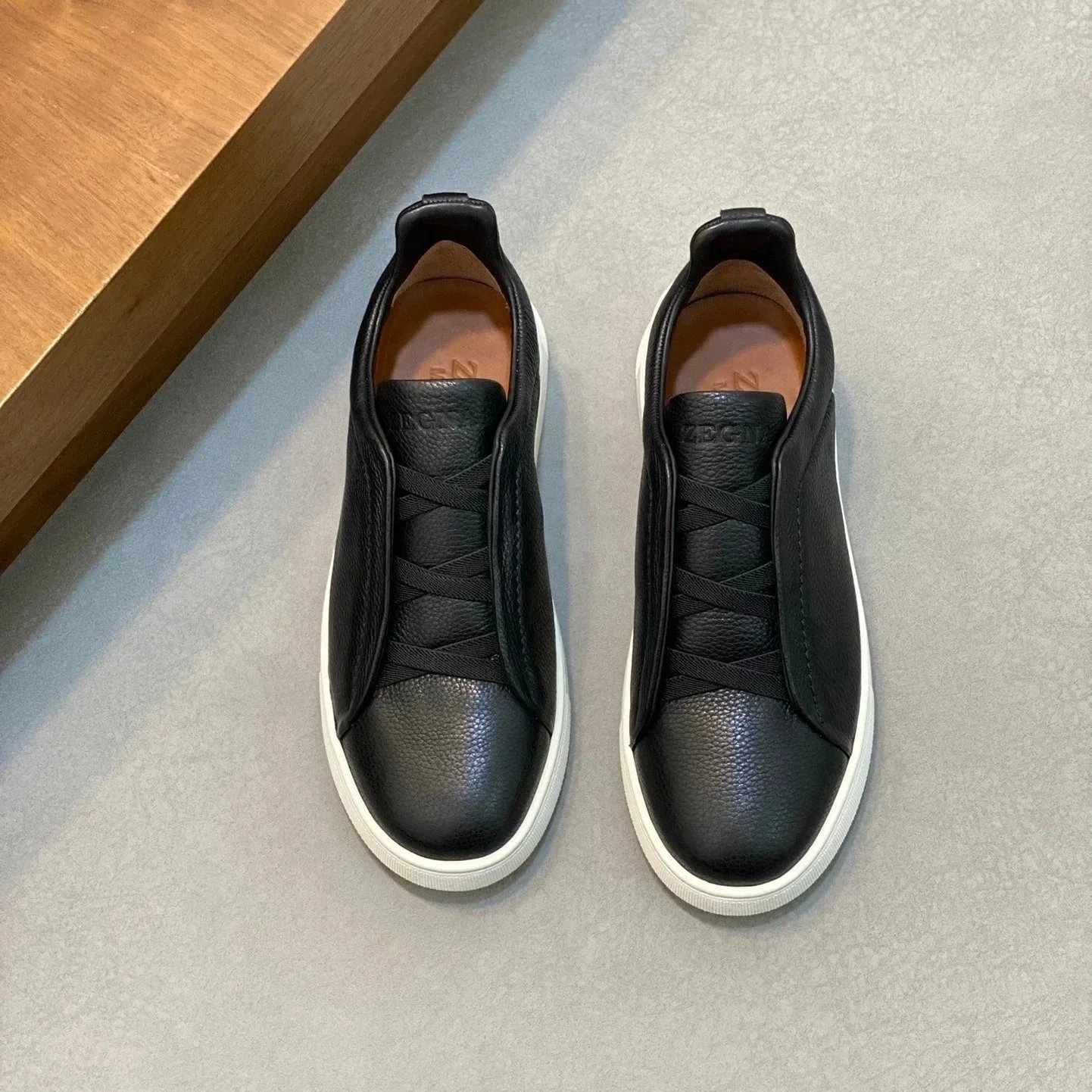 9 9