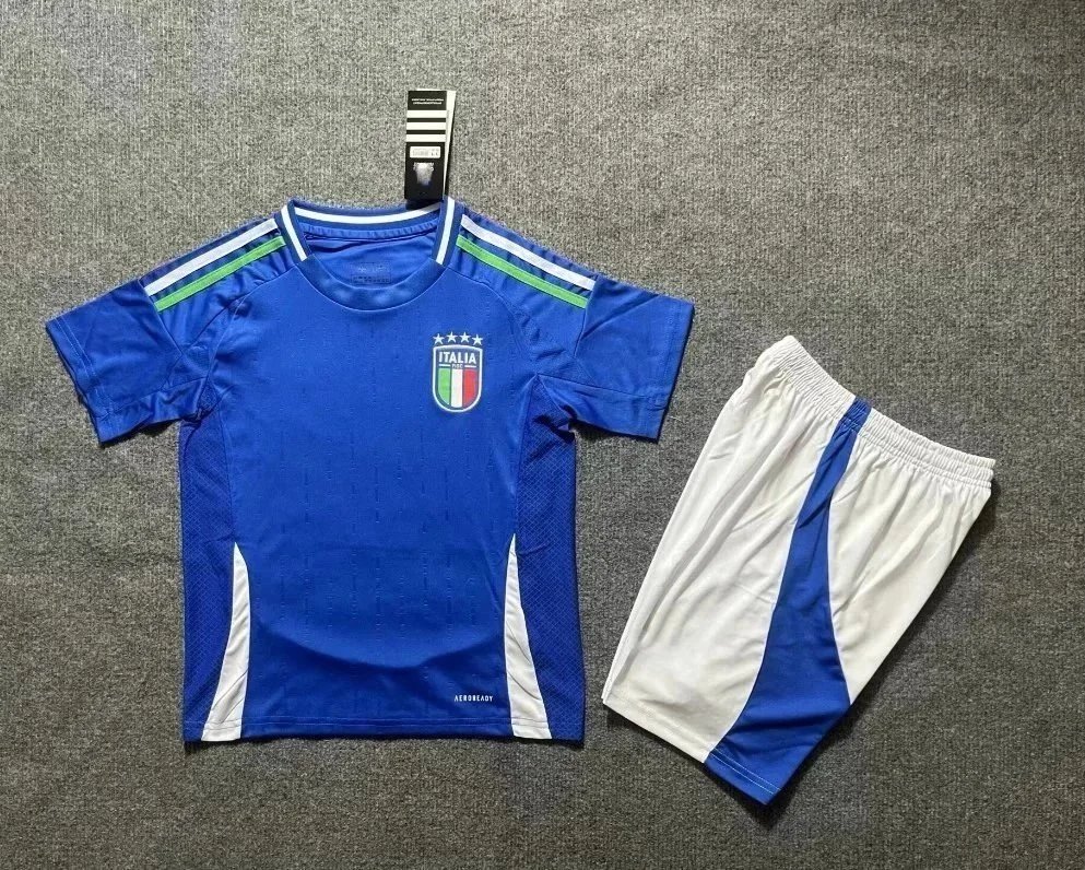 24–25 Italy home game