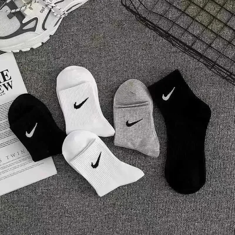 5 pairs【3white+2grey】