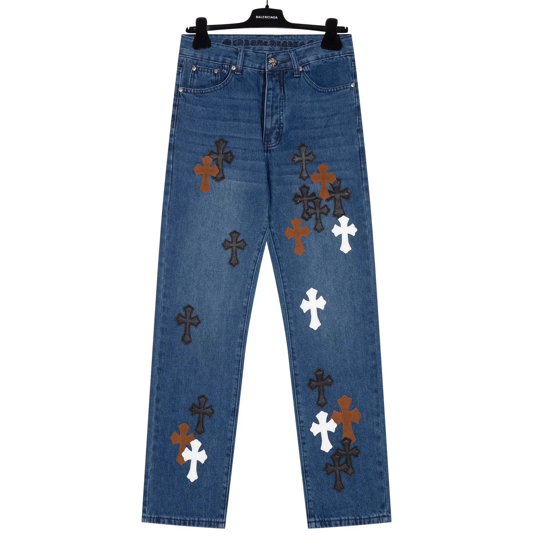 32 32