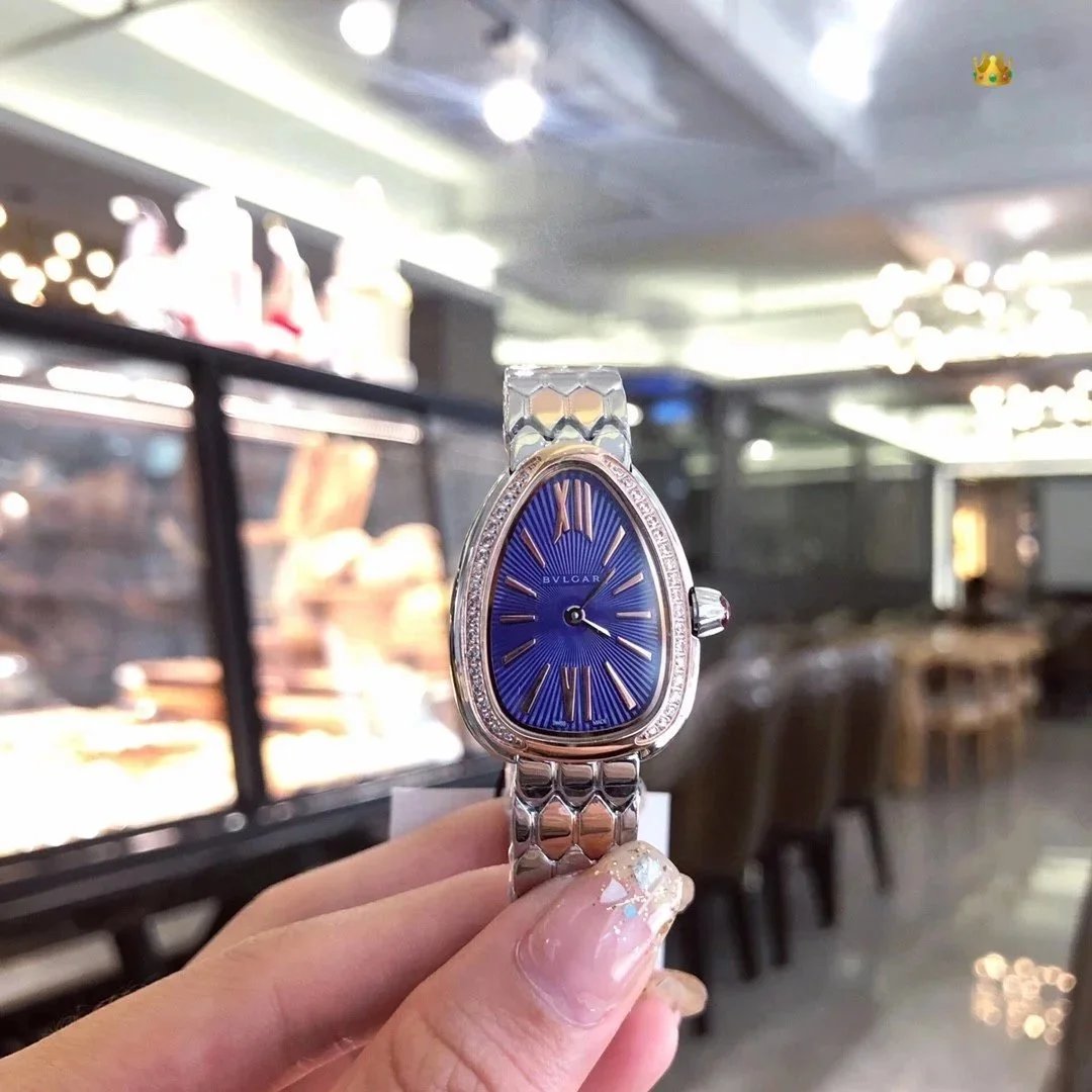 8 8