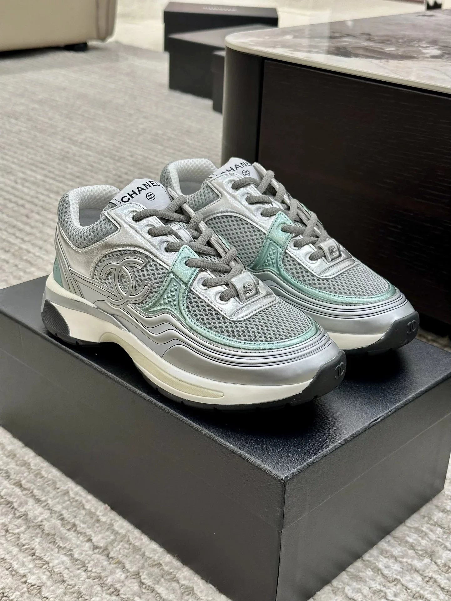 3 3