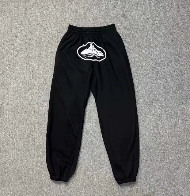 6 6