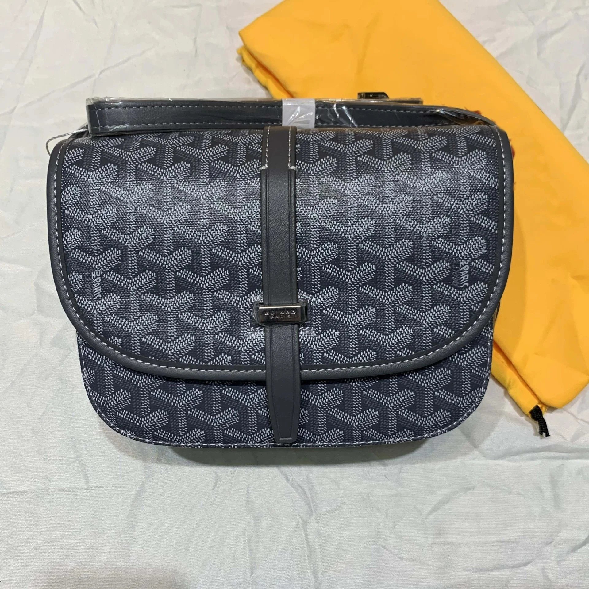 016(21cm*15cm*9cm) 016(21cm*15cm*9cm)