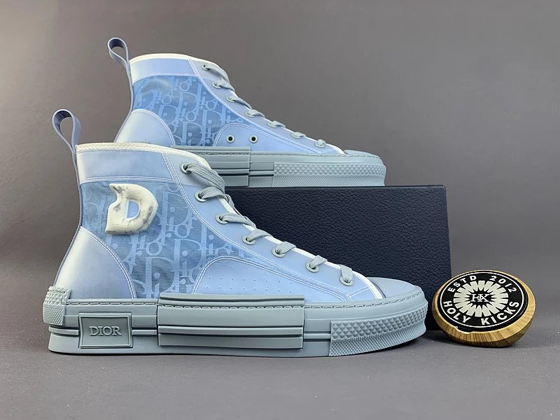 4 4