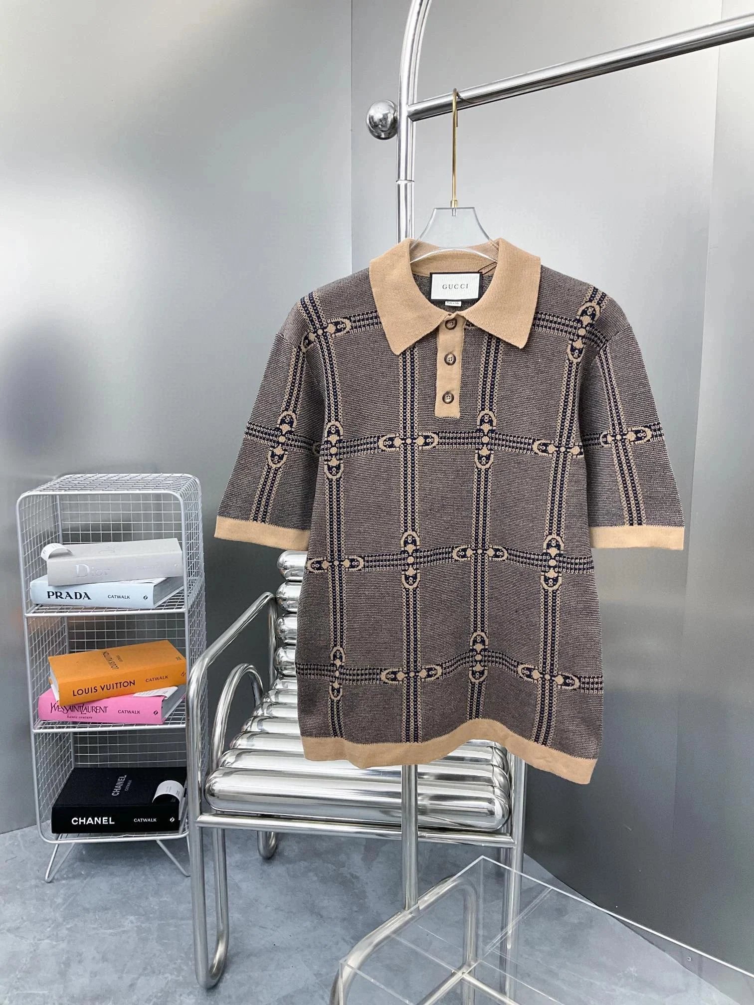 2 2