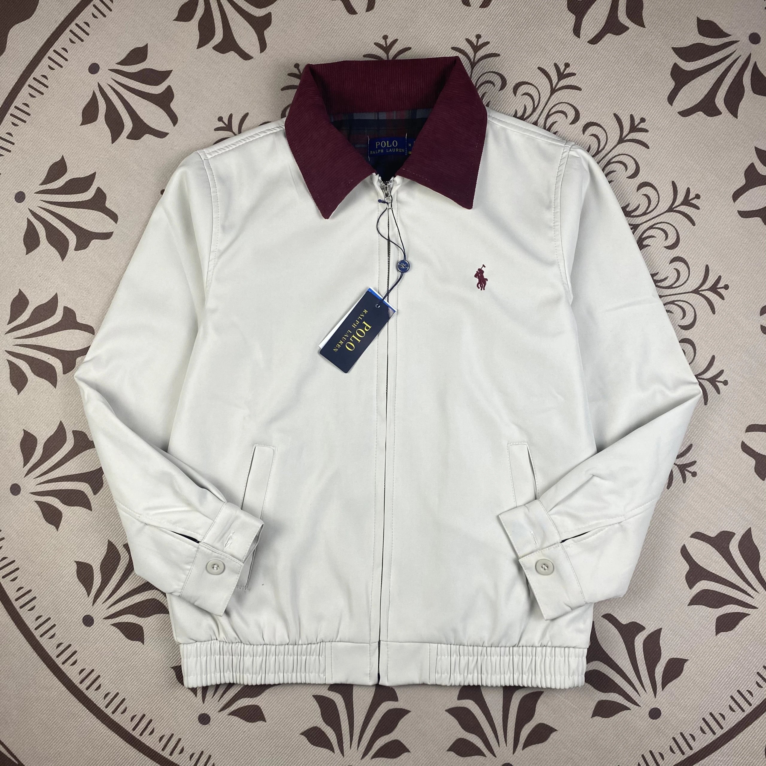 白色 白色
