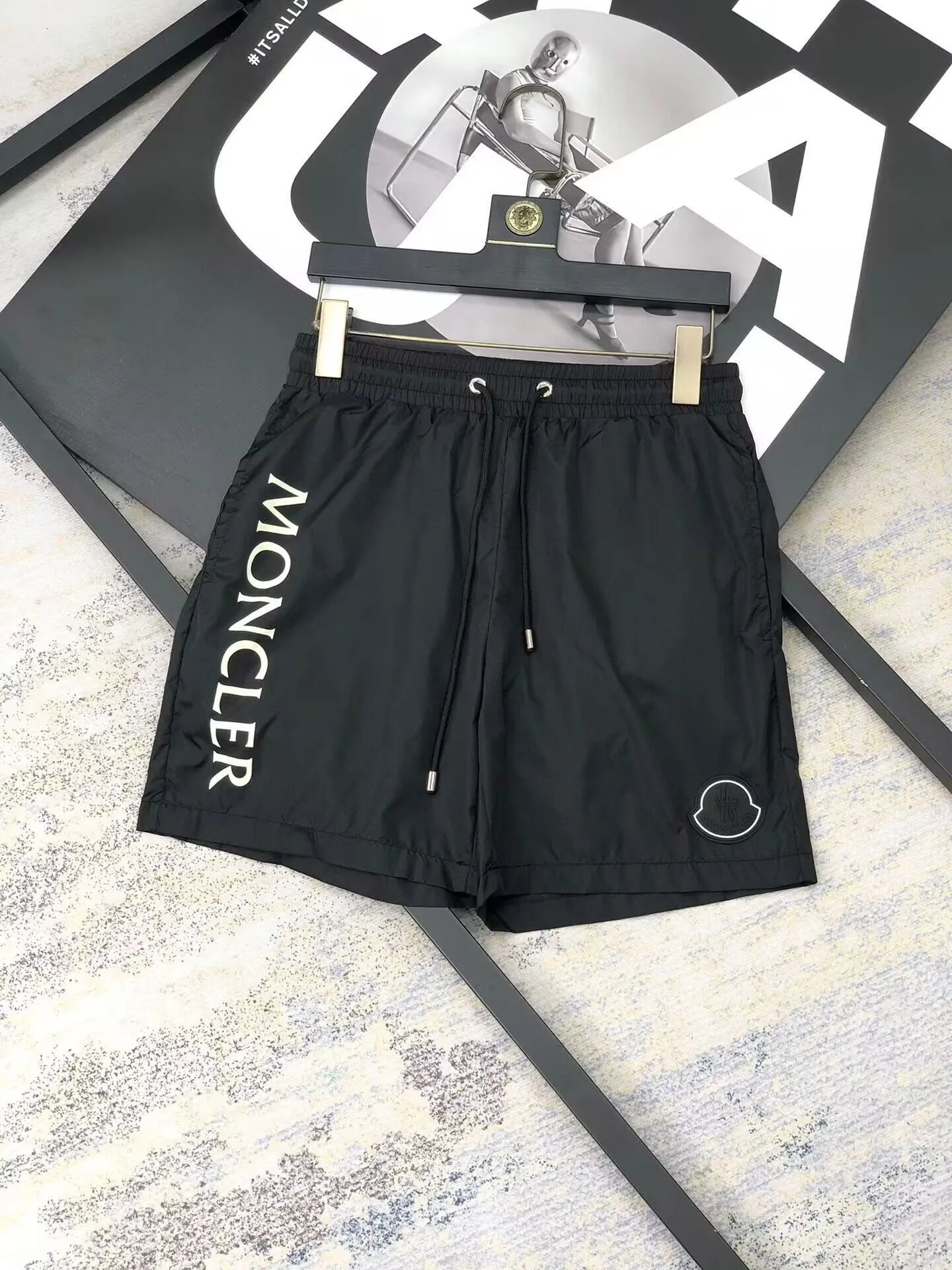 黑色 黑色