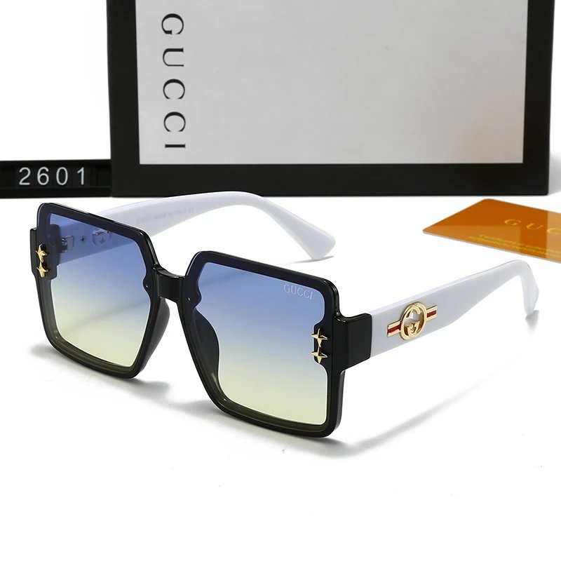 32 32