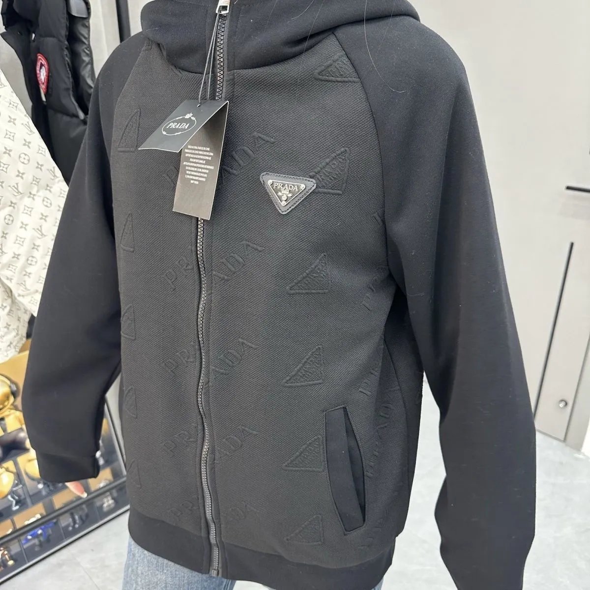 高品质外套黑色 高品质外套黑色