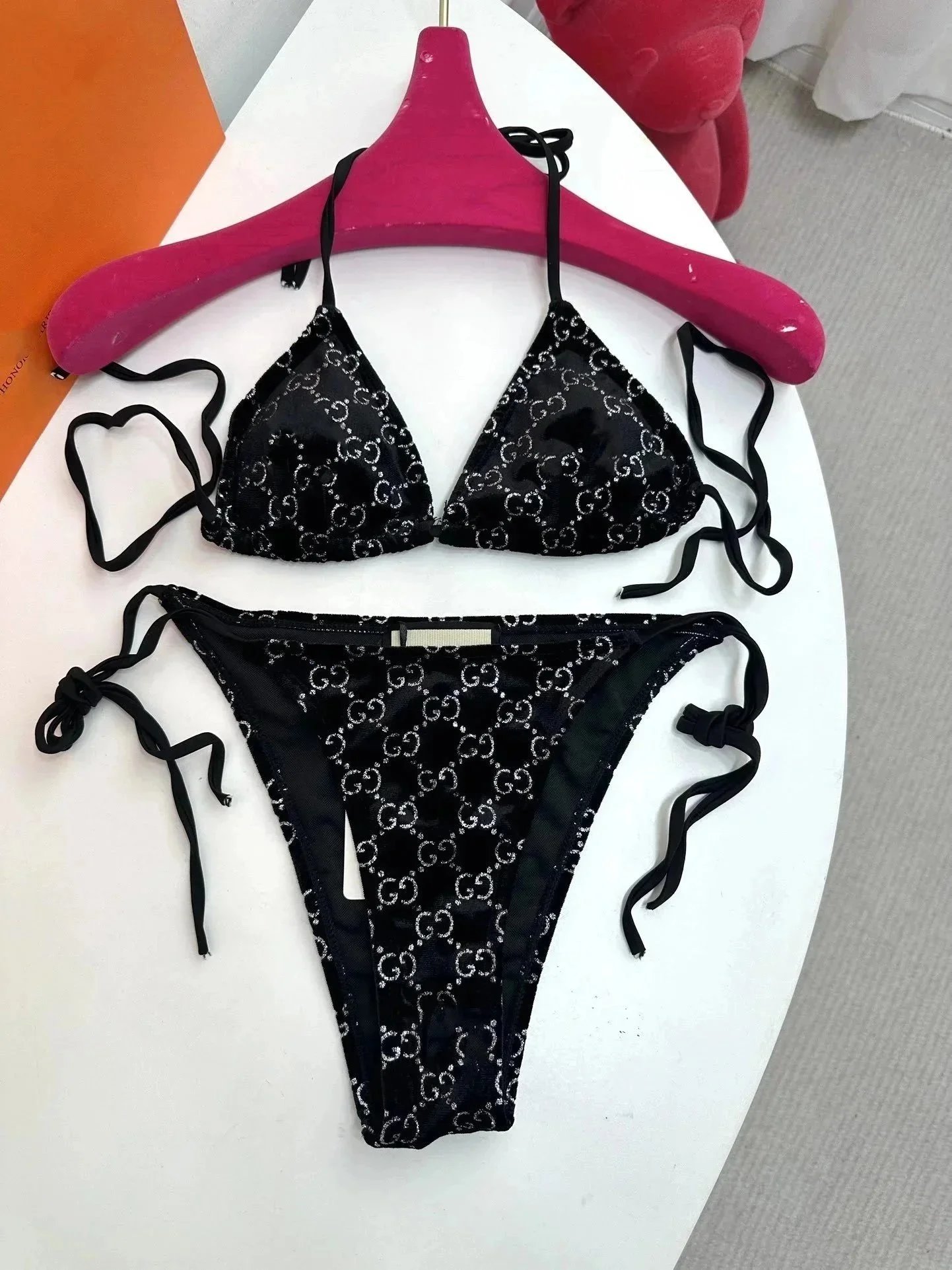 06 06