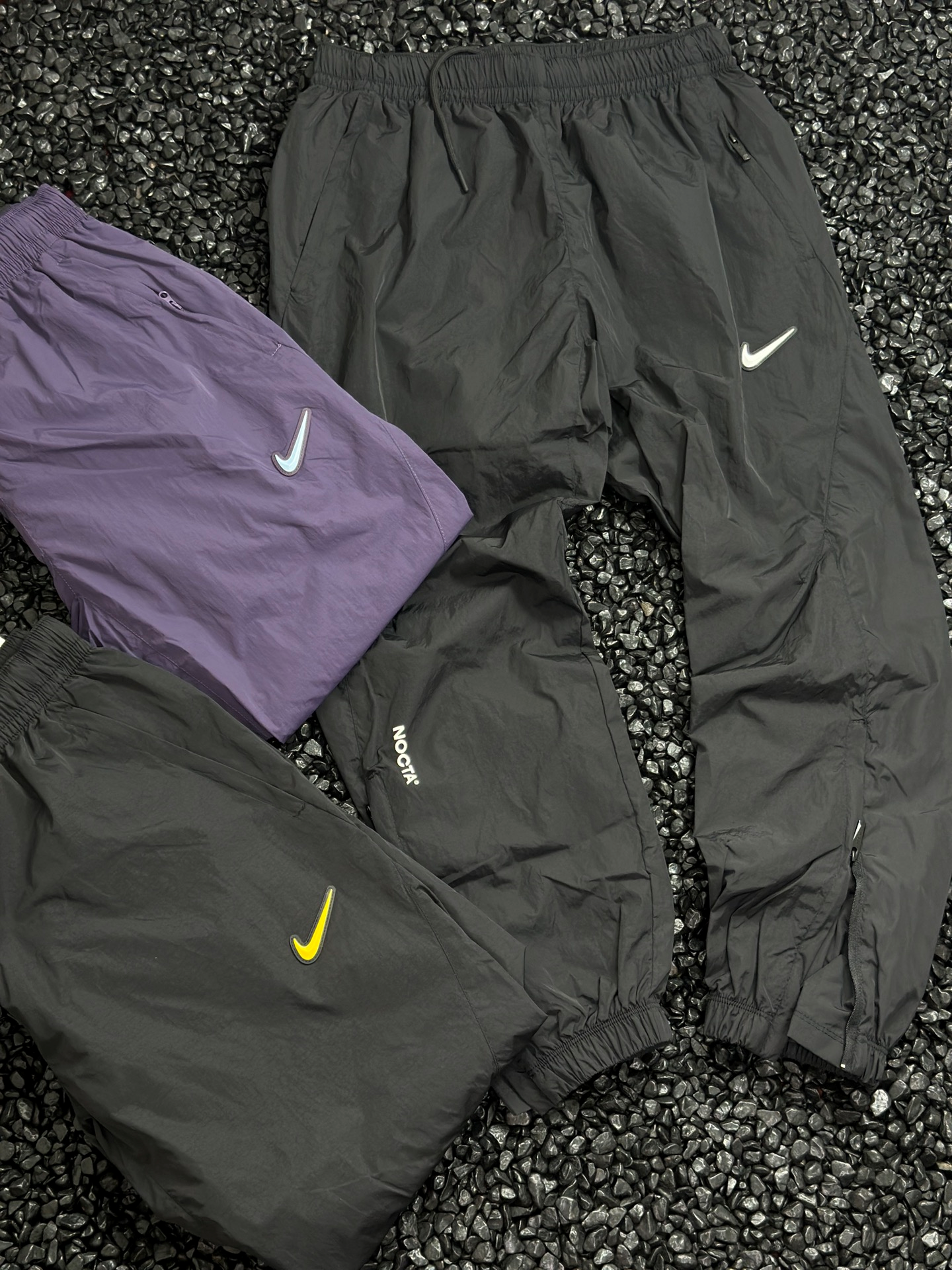 9 9