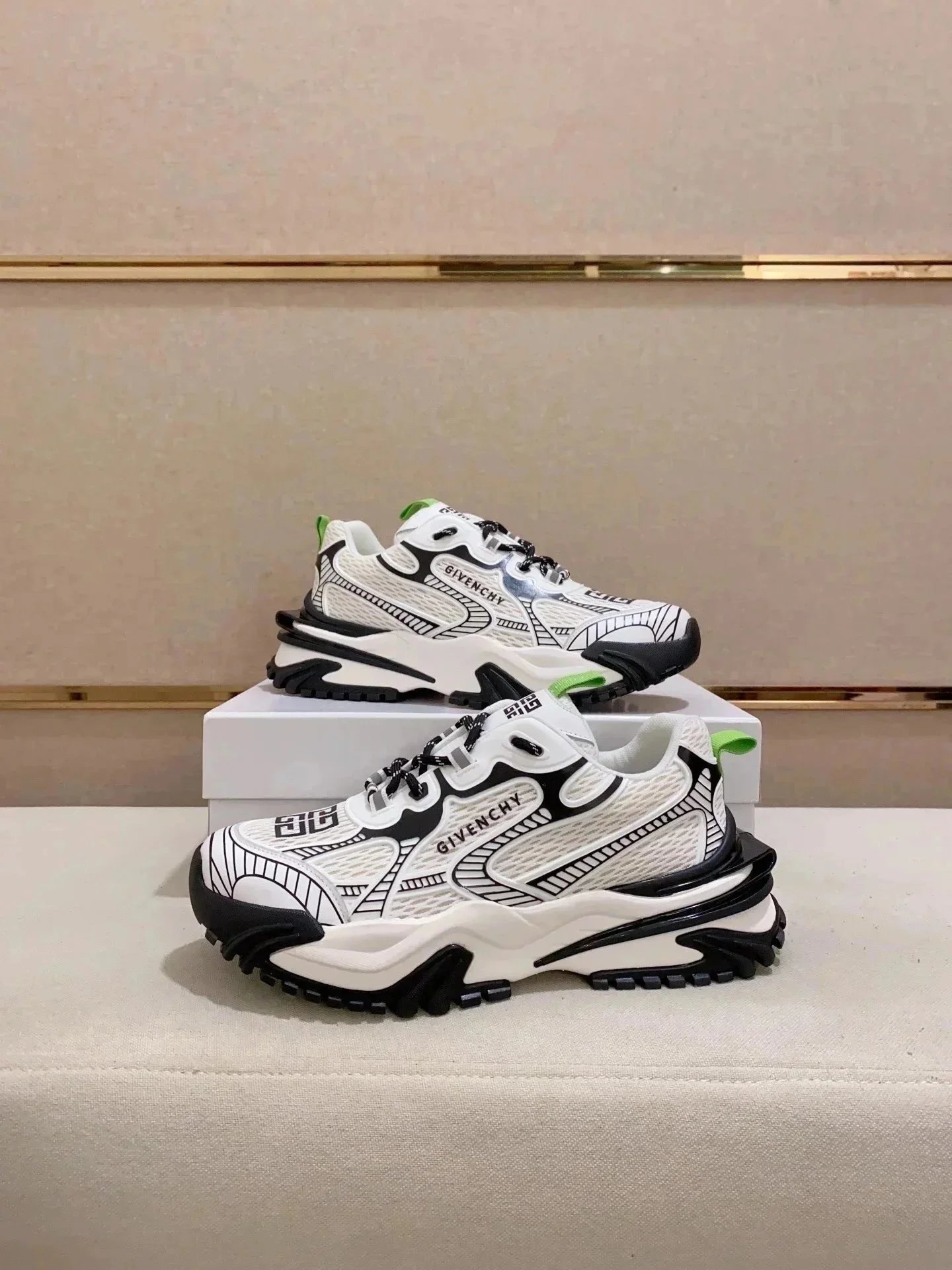 7白色005 7白色005