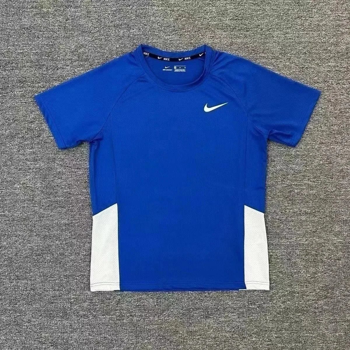 蓝色 蓝色