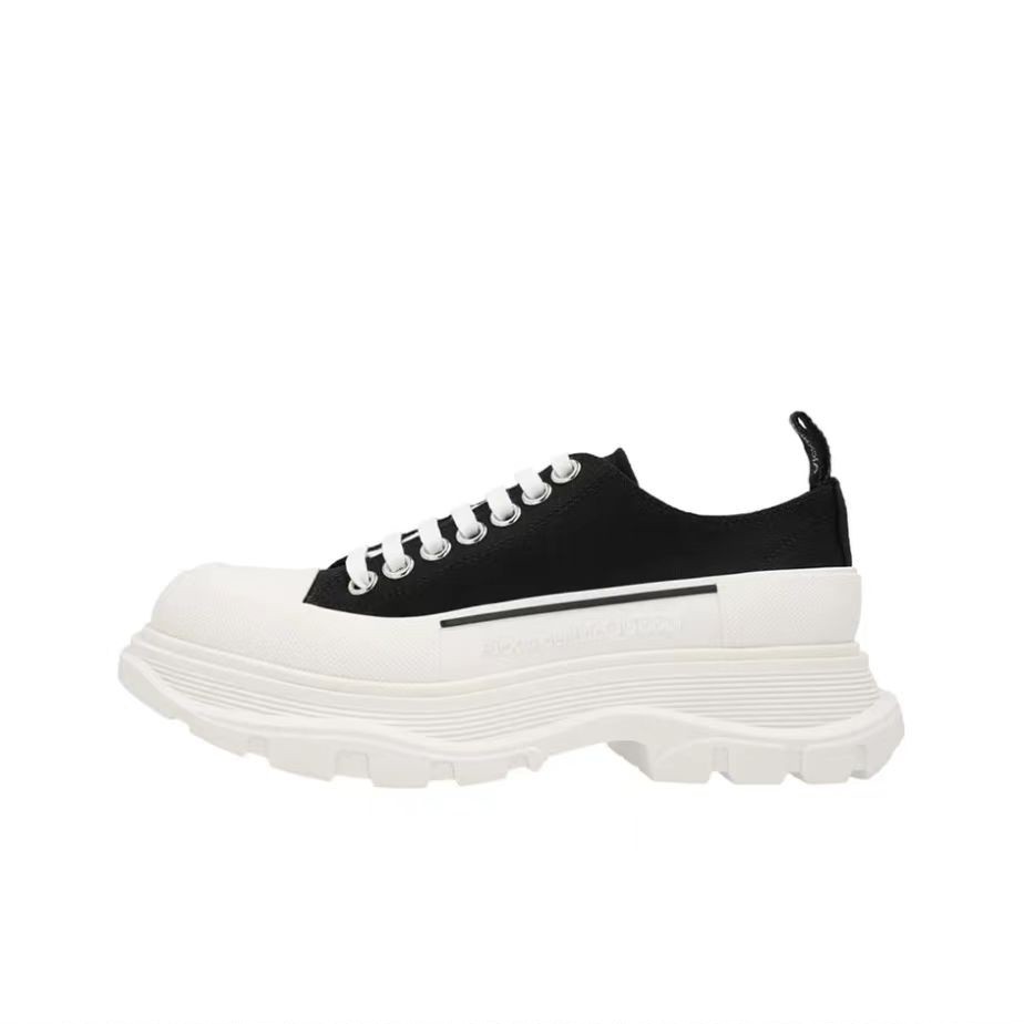 3 3