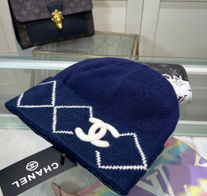 7 7