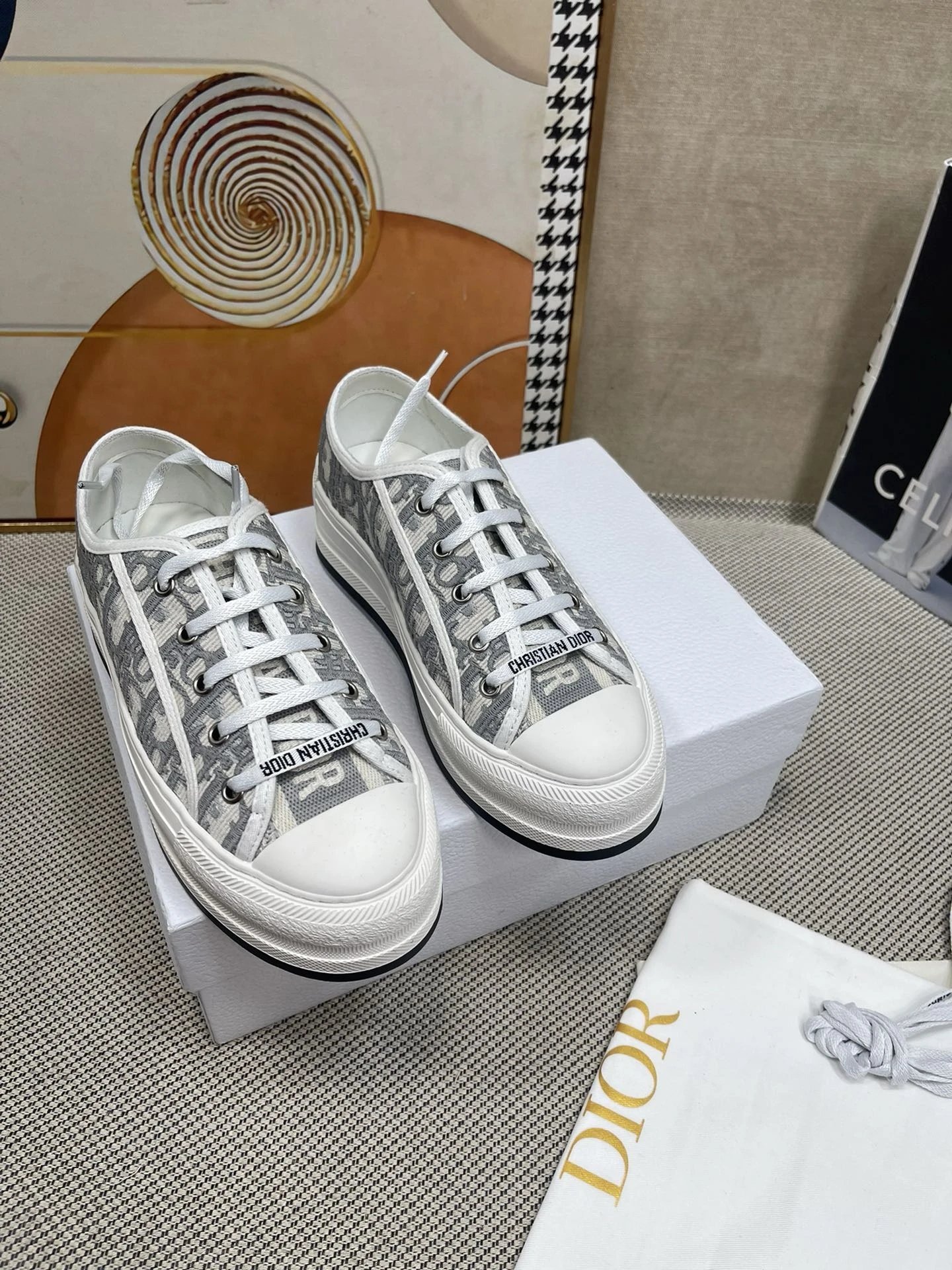 02 02